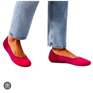 Rothy’s Pomegranate Pop Round Flat